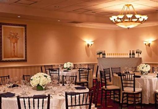 фото отеля Courtyard by Marriott Cranbury South Brunswick