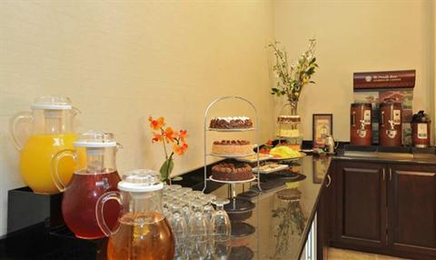 фото отеля Embassy Suites Hotel Pleasant Hill-Walnut Creek