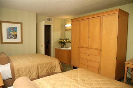 фото отеля Embassy Suites Hotel Pleasant Hill-Walnut Creek