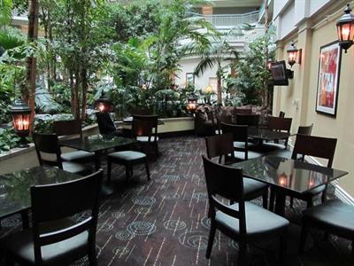 фото отеля Embassy Suites Hotel Pleasant Hill-Walnut Creek