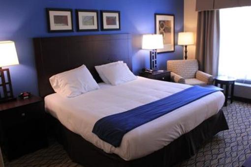 фото отеля Holiday Inn Express Hotel & Suites Belle Vernon