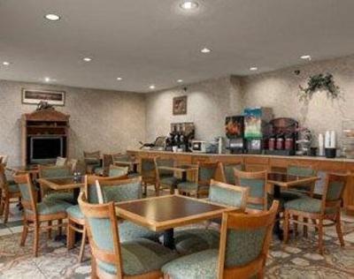 фото отеля Baymont Inn Harvey