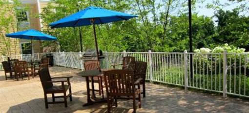 фото отеля Hampton Inn & Suites Yonkers