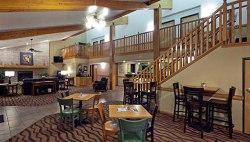 фото отеля AmericInn Motel & Suites Hartford