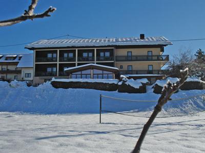 фото отеля Land-gut-Hotel Radnighof