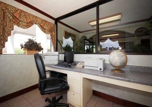 фото отеля Quality Inn & Suites Dublin (Georgia)