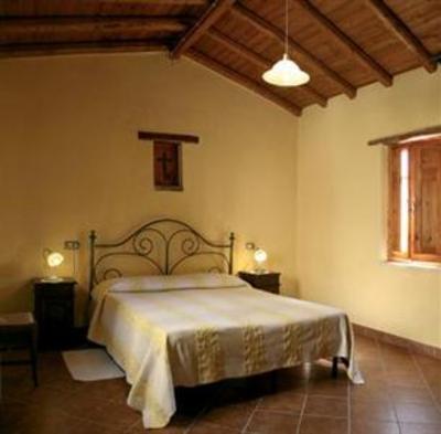 фото отеля Hotel Residence Funtananoa Villanovaforru