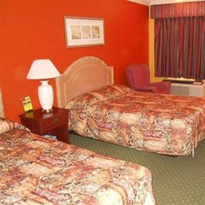 фото отеля Mi Casa Inn & Suites