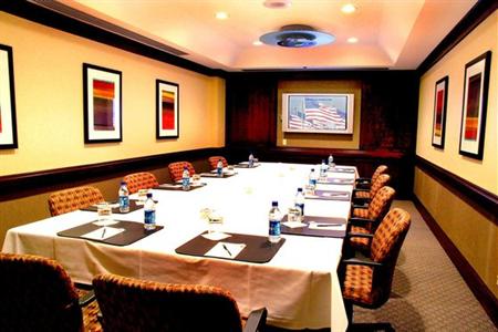 фото отеля Embassy Suites North Shore / Deerfield