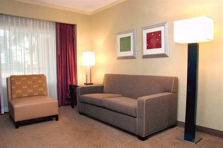 фото отеля Embassy Suites North Shore / Deerfield