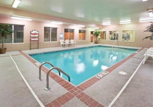фото отеля Holiday Inn Express Hotel & Suites Blue Ash