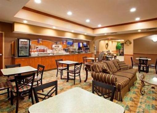 фото отеля Holiday Inn Express Hotel & Suites Blue Ash