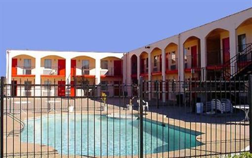 фото отеля Carefree Inn Lackland
