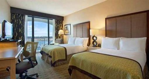 фото отеля Hilton San Diego Airport Harbor Island