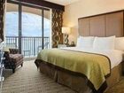 фото отеля Hilton San Diego Airport Harbor Island