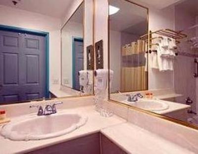 фото отеля Days Inn Santa Monica