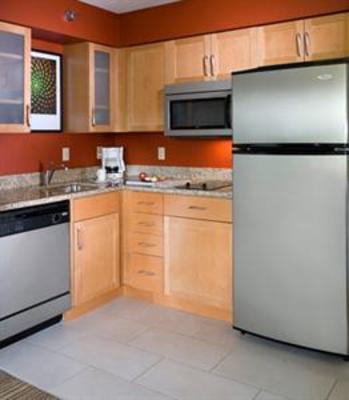 фото отеля Residence Inn Cedar Rapids