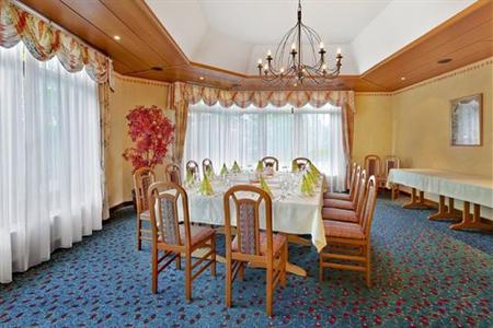 фото отеля Park Inn by Radisson Chemnitz Hartmannsdorf