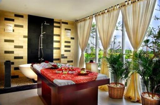 фото отеля Aston Bogor Hotel and Resort