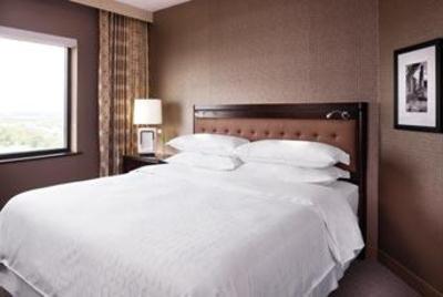 фото отеля Sheraton Gateway Suites Chicago O'Hare Rosemont