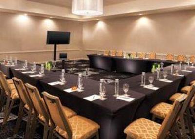фото отеля Sheraton Gateway Suites Chicago O'Hare Rosemont
