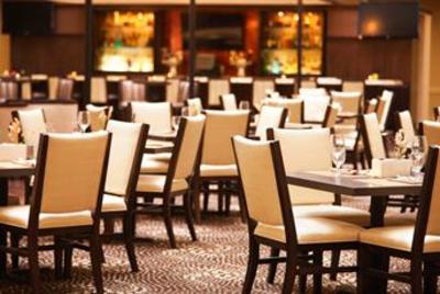 фото отеля Sheraton Gateway Suites Chicago O'Hare Rosemont
