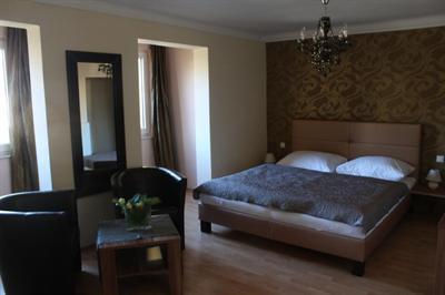 фото отеля Hotel Stefanie Bad Voeslau