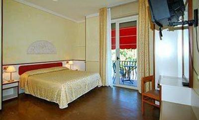 фото отеля Hotel Marconi Sirmione