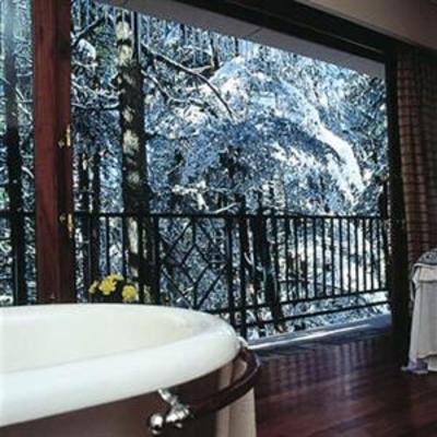 фото отеля Wildflower Hall