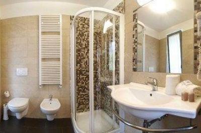 фото отеля Hotel Villa Rosa Nago-Torbole