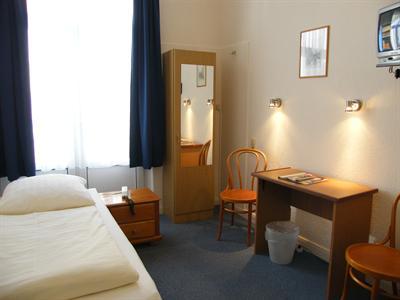 фото отеля Hotel Stadt Lubeck