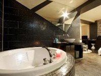 H I P Hotel