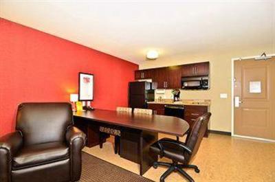 фото отеля HomStay Suites Williston