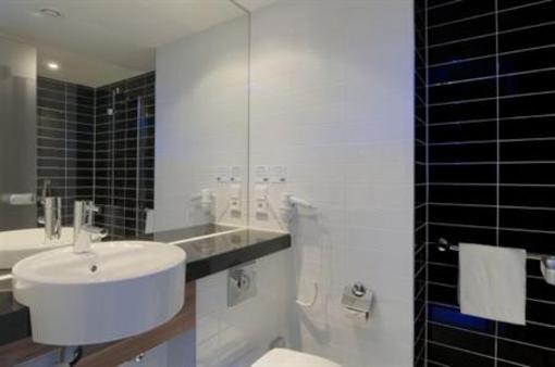 фото отеля Holiday Inn Express Hamburg St Pauli Messe