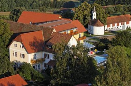 фото отеля Ballonhotel Hofkirchen bei Hartberg