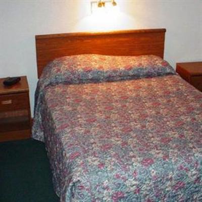 фото отеля East Street Inn And Suites