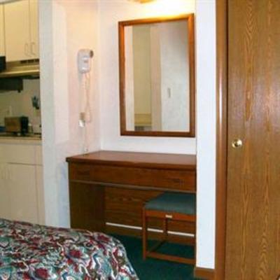 фото отеля East Street Inn And Suites