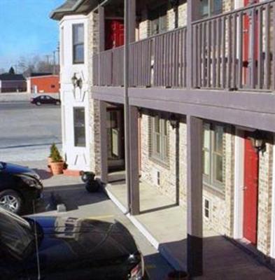 фото отеля East Street Inn And Suites