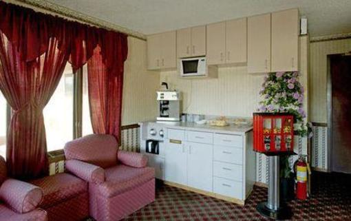 фото отеля Friendly Host Inn Lakeville