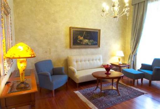 фото отеля Hotel Villa Borghi Varano Borghi