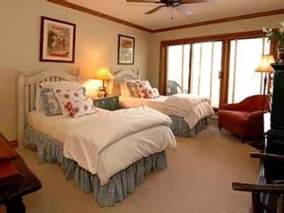 фото отеля Oxford Court Village Beaver Creek