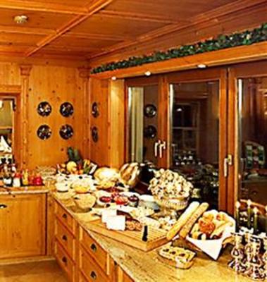 фото отеля Appartements Sursilva im Haus Steiner Lech am Arlberg