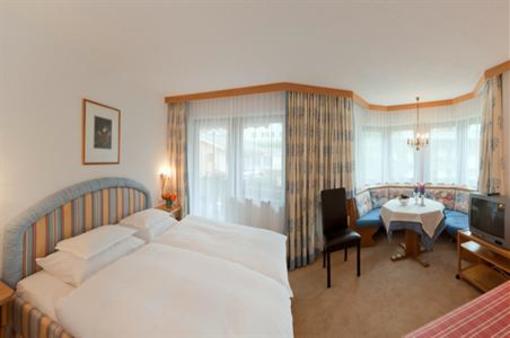 фото отеля Appartements Sursilva im Haus Steiner Lech am Arlberg