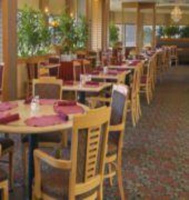 фото отеля Ramada Inn and Suites North Houston