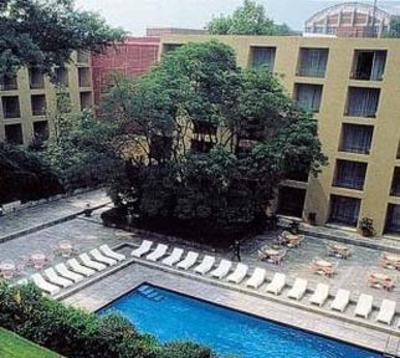 фото отеля Camino Real Club And Suites