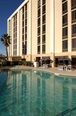 фото отеля Hampton Inn Orlando-S. Of Universal Studios
