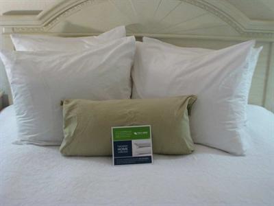 фото отеля Hampton Inn Orlando-S. Of Universal Studios