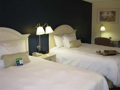фото отеля Hampton Inn Orlando-S. Of Universal Studios