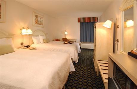 фото отеля Hampton Inn Orlando-S. Of Universal Studios