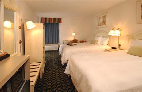 фото отеля Hampton Inn Orlando-S. Of Universal Studios